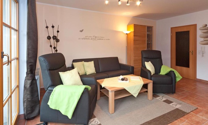 Zingst Apartment | Ferienpark Freesenbruch Wohnung 4 2 - Ostseeperle