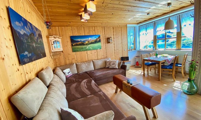 Unterschonau Apartment | Ferienwohnung Zirbenblüte