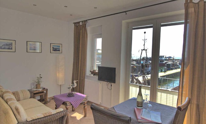 Sassnitz Apartment | Ferienwohnung Kutterfisch direkt im Stadthafen