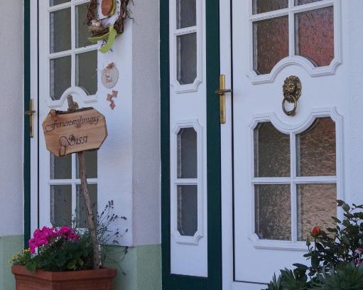 Frauenkirchen Apartment | Ferienwohnung Sissi