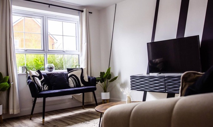 Rugby House | Fern Green Close