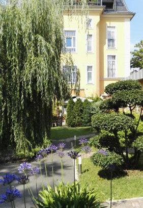 Seidnitz Apartment | FeWo mit 2 Bädern und 2 Schlafzimmern