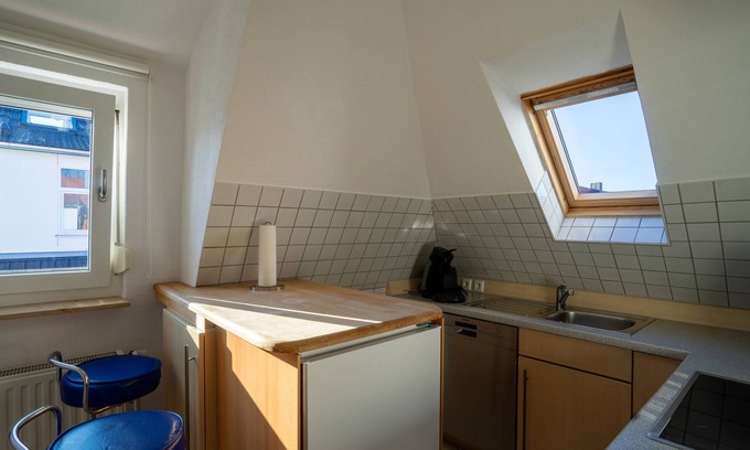 Reutlingen Apartment | Fewo Reutlingen Heinestrasse DG