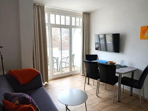 Kuehlungsborn Hotel | Fewo Rosenhof 09