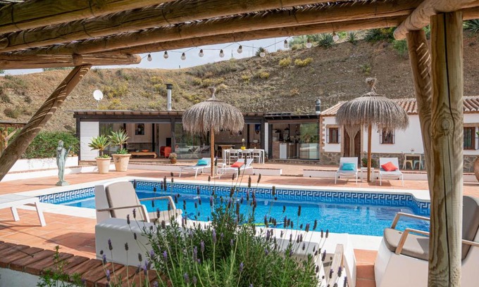 Alora Bed & Breakfast | Finca Las Hierbas B&B