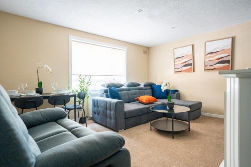 Douglas and Angus Apartment | Finlow Place