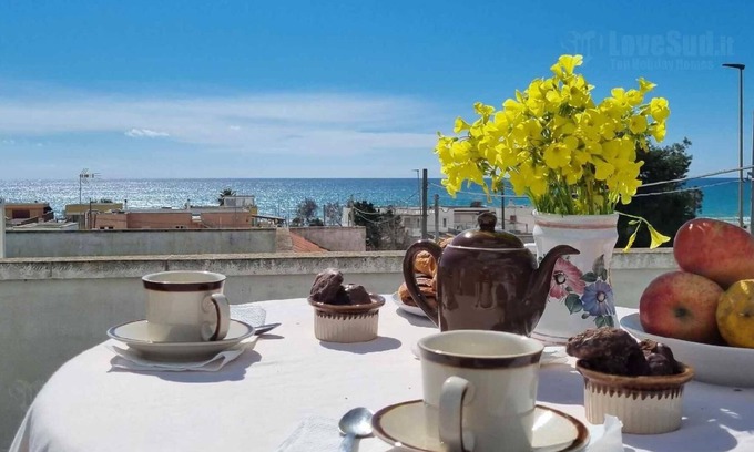 Torre Vado House | Fiori di Pesco - Two Bedroom House, Sleeps 5