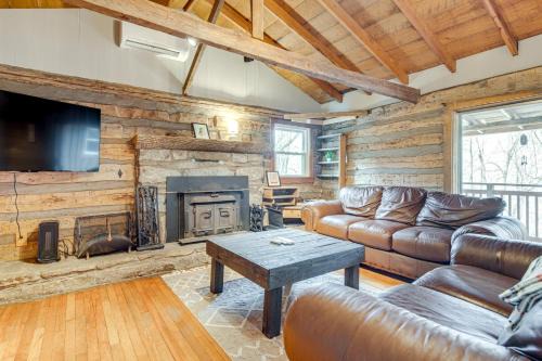 Cataloochee Ranch House | Fire Pit and Views! Blue Ridge Mtns Family Cabin