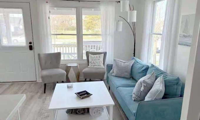 Cape Charles House | Firepit/BBQ, Minutes to Beach & Park - Deja Blu II