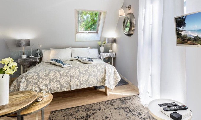 Karlikowo Apartment | Fisher House