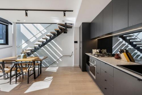 Clifton Hill Apartment | Fitzroy North Apartments by Urban Rest