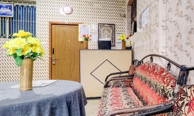Yercaud Hotel | Flagship Jayamuragan Stays