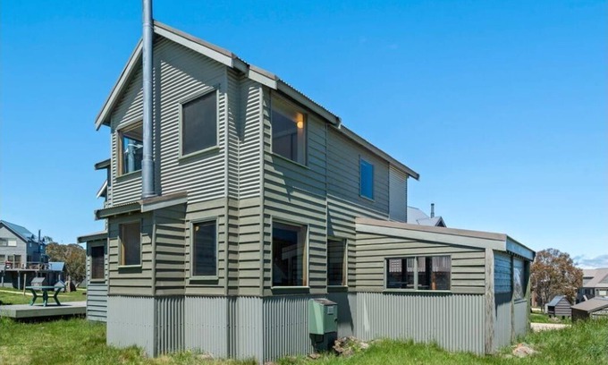 Dargo Cabin | Flake Out- High Country