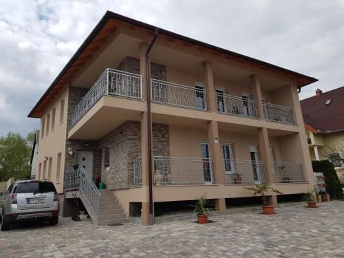 Heviz Apartment | Flamingó Apartmanház
