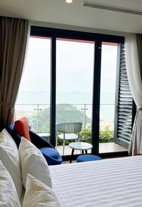 Hoang Hoa Hotel | Flamingo Hải Tiến Tầng 15 View Hướng Biển, Cực Chill