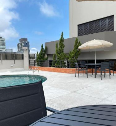 Gonzaga Apartment | Flat em Hotel com Estacionamento Grátis e Piscina