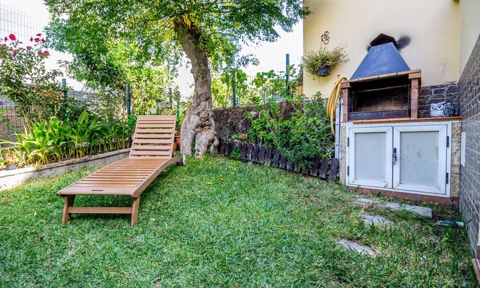 Sonnenland Ski Chalet | Flatguest Villa Martina - BBQ + Pool + Garden
