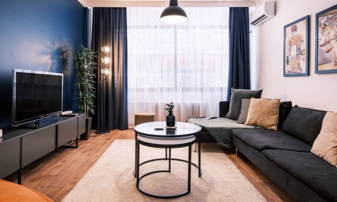 Macka Apartment | Flat with Closed Balcony 5 min to Citys Nisantasi