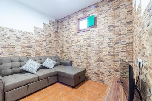 Galdar House | Flatguest Faro de Sardina - 3 Bed - Coast - WIFI
