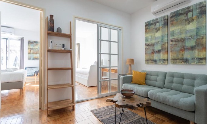 Baixa Apartment | FLH Downtown Central Flat with Balcony