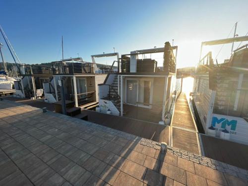 Piran House | FLOATING SEA HOUSE AURORA