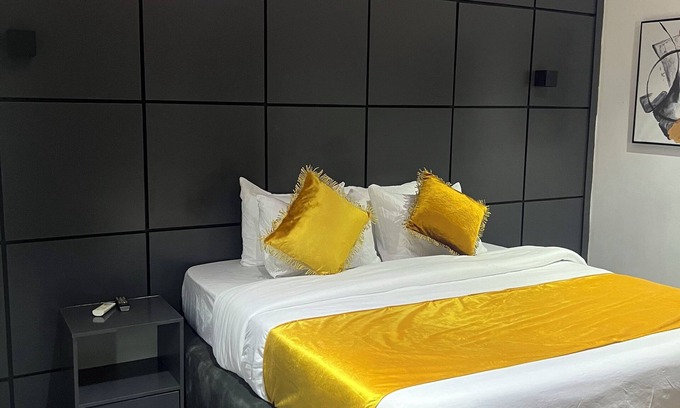 Benin City Hotel | FLORENCE HOTEL AND SUITES