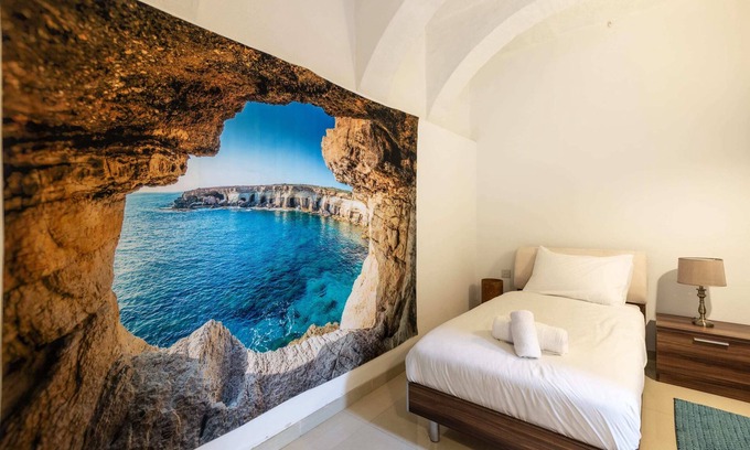 Floriana Apartment | Floriana Suite-hosted by Sweetstay