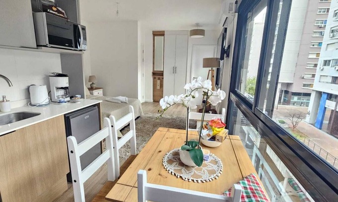 Montevideo Apartment | Flow of health
