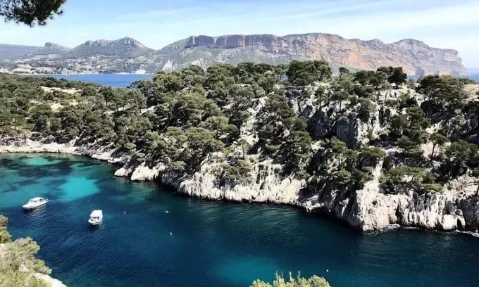 Esparron-de-Verdon Villa | Flower Camping La Beaume * - Cottage not classified 55m2 2 bedrooms + Terrace + BBQ 6 to 11 people - 6 pers. included in the tariff
