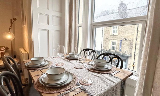 Giggleswick Apartment | Flt 3 Bank House Settle Yorkshire Dales
