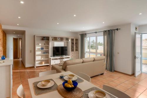 Vila Baleira Apartment | Fontinha by An Island Apart