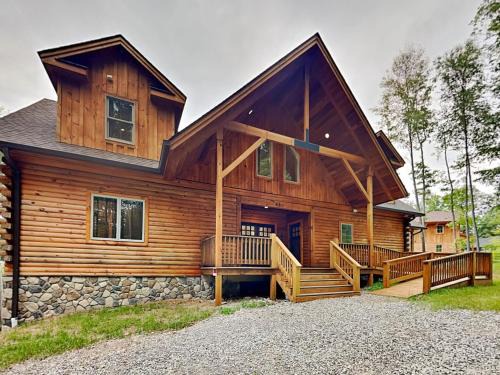 McHenry House | Fortune Mountain Retreat