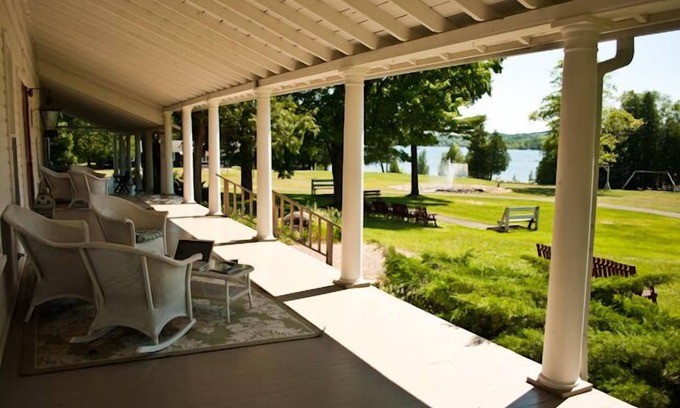 Lake Leelanau Resort | Fountain Point - Cottage 17
