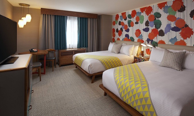 Venice Hotel | Four City View Units, Onsite Parking, Pool, Short Drive to Hammer Museum!
