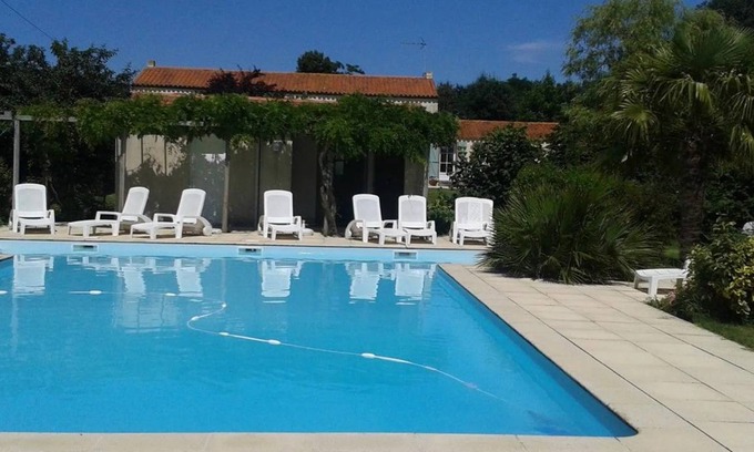Saint-Martin-des-Tilleuls House | 98 m² House ∙ 3 bedrooms ∙ 6 guests