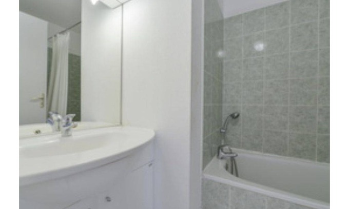 Saint-Saturnin-les-Avignon Apartment | 90 m² Apartment ∙ 3 bedrooms ∙ 8 guests