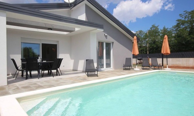 Krnica Villa | Franka Comfortable holiday residence