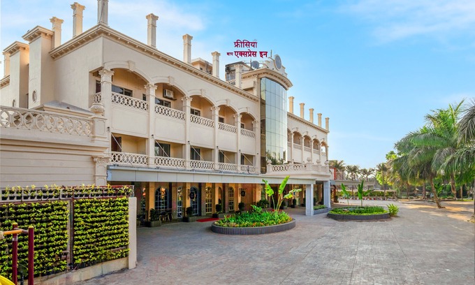Mira Bhayandar Hotel | Freesia By Express Inn