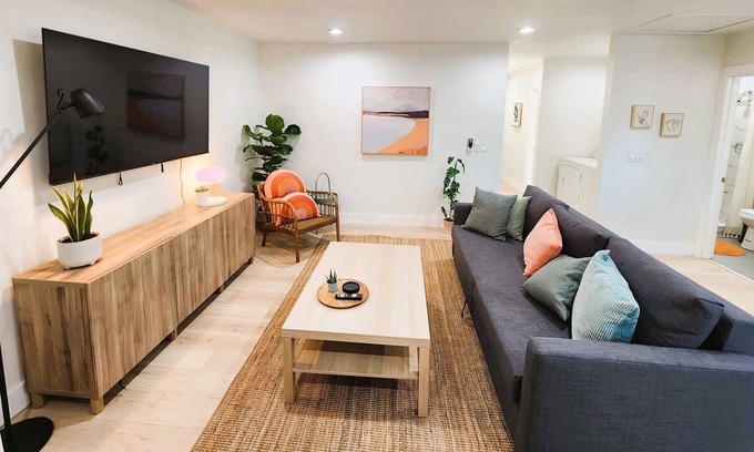 Garden Grove House | Freshly remodeled cozy home near Disneyland and hot attractions