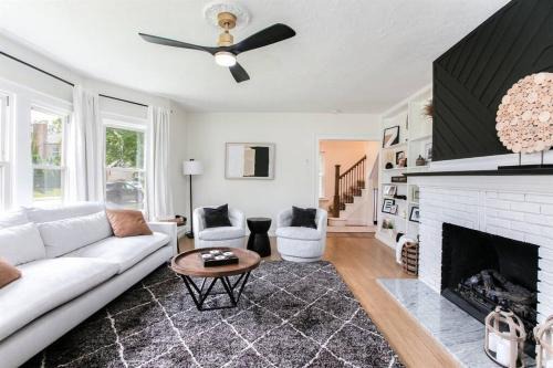 South Bend House | Freshly Updated 5BR/2.5B 5min to ND Stadium