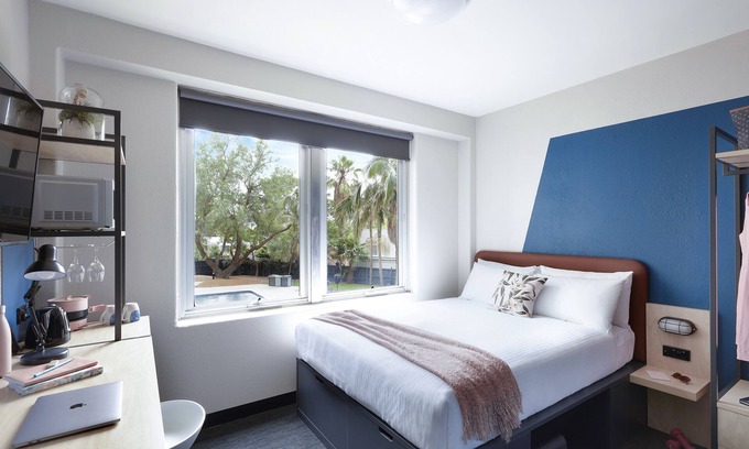 Preston Apartment | From $ 490 a week when you stay for 52 weeks