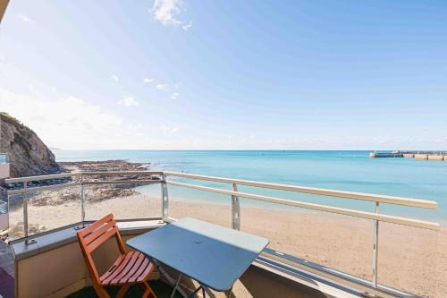 Granville Apartment | Front de mer vue exceptionnelle