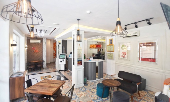 Solo City Centre Hotel | Front One Cabin Slamet Riyadi Solo