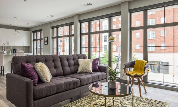Scioto Mile Apartment | Frontdesk | Central Loft w/ Lots of Natural Light