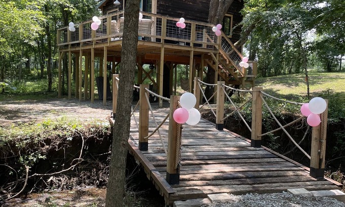 Wagoner County House | Fun & Magical Treehouse
