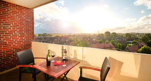 Horumersiel Apartment | "FW Sonnenschein mit Pool, Balkon, Fahrrad und WLAN"