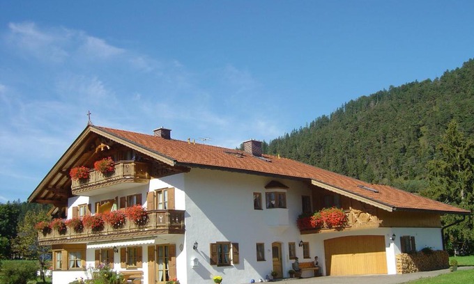 Wallgau Apartment | Gästehaus Anneliese