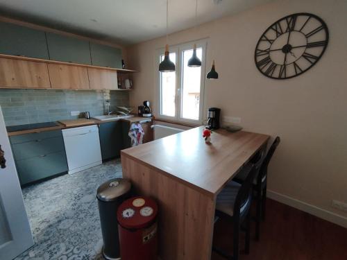 Gingsheim House | Gîte des Quatre Vents 6 à 8 personnes proche Strasbourg au calme, jardin,ping pong, oeuf frais