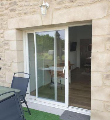 Saint-Christol-Les-Ales Apartment | Gîte et piscine l'écrin aux oliviers en Cévennes