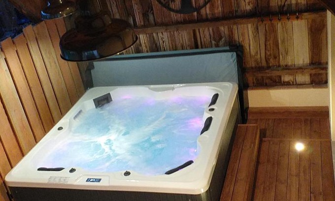 La Force House | Gîte jacuzzi La Libellule en Périgord